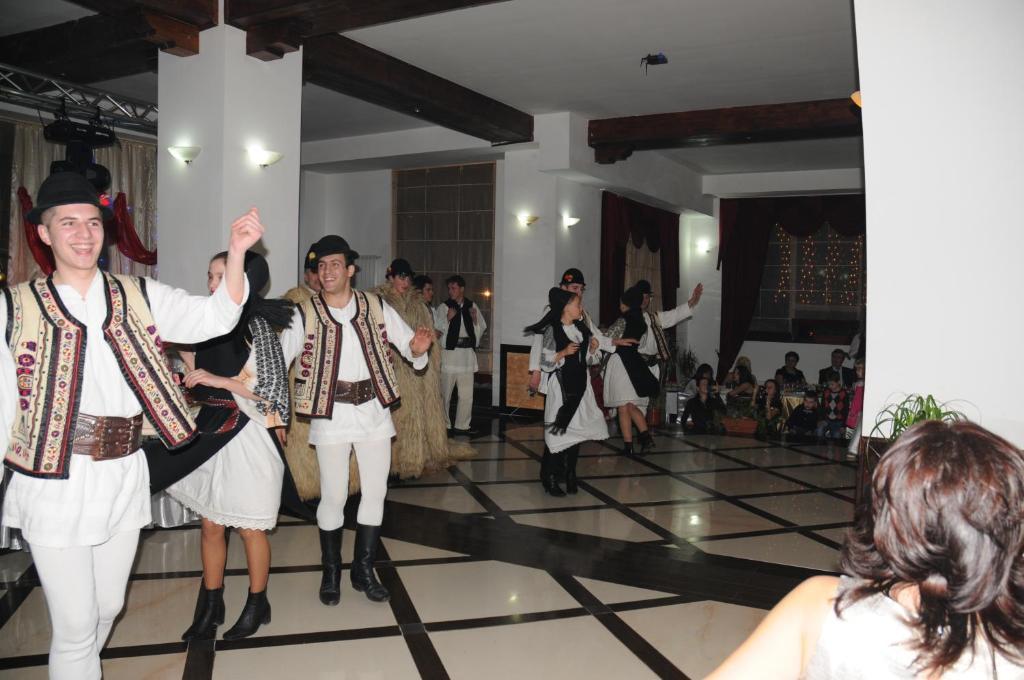 Mistral Resort Moeciu De Sus Zewnętrze zdjęcie